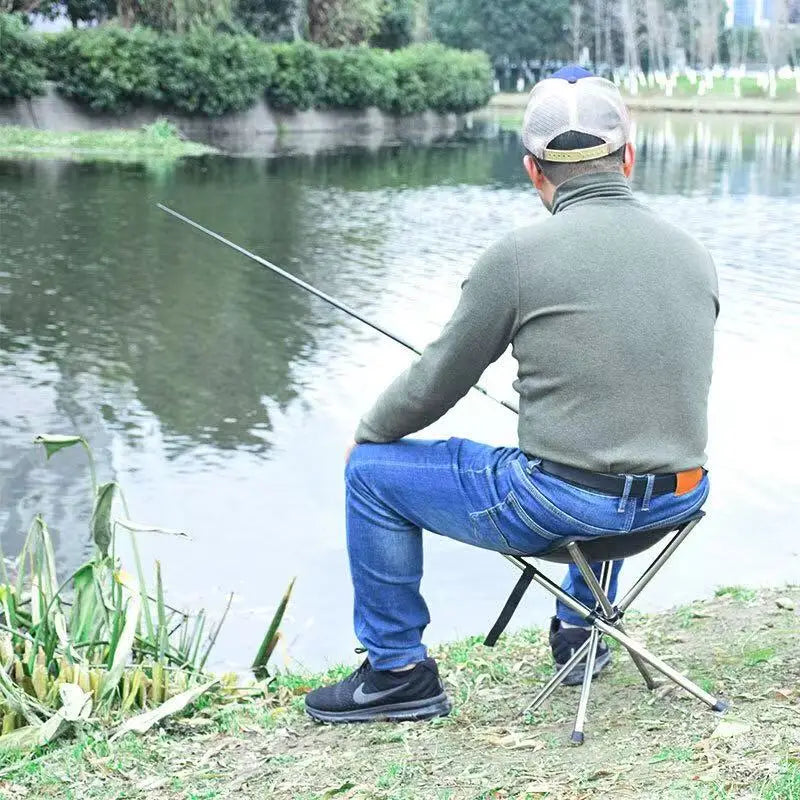 Stainless Steel Folding Outdoor Portable Telescopic Stool Camping Fishing Stool Telescopic Chair Easy to Fold Load Bearing 150kg