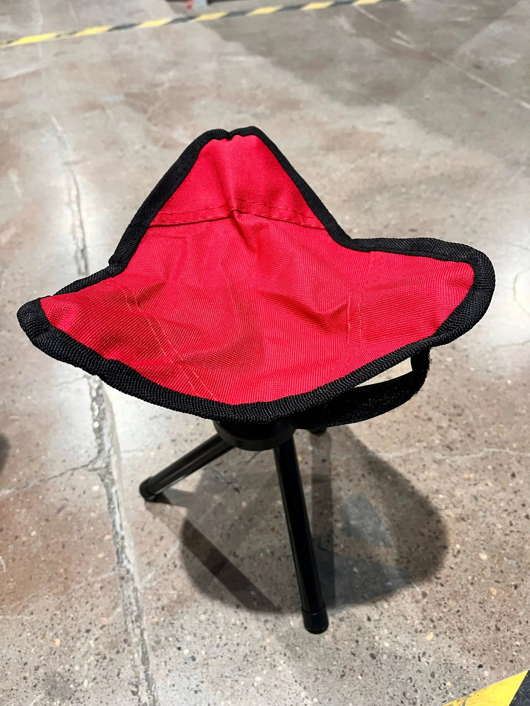 Outdoor Leisure Portable Folding Chair Three-Legged Stool Camping Travel Picnic Outdoor Activitie Fishing Accessorie Small Chair